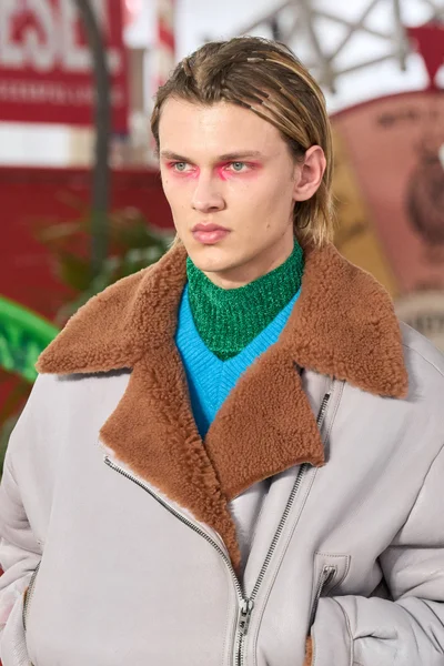 Look 109